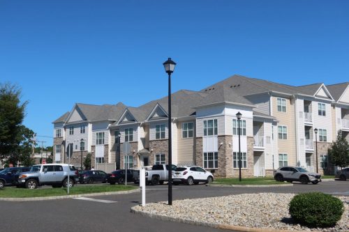 Hampshire Crossing in Lakewood